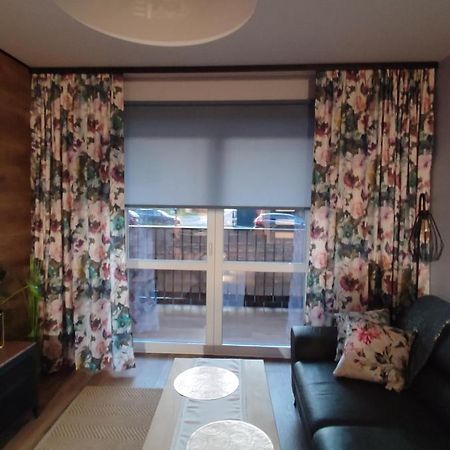 Lux Apartament Odkryj - Bieszczady Ustrzyki Dolne Exterior foto